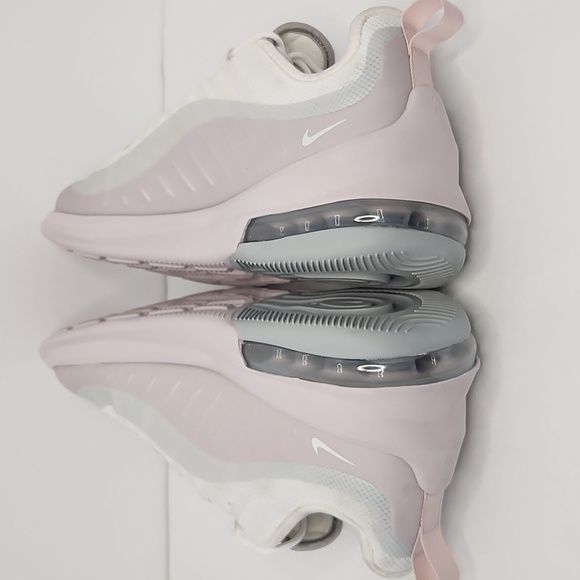 Nike Air Max Axis sneakers - Picture 6 of 8